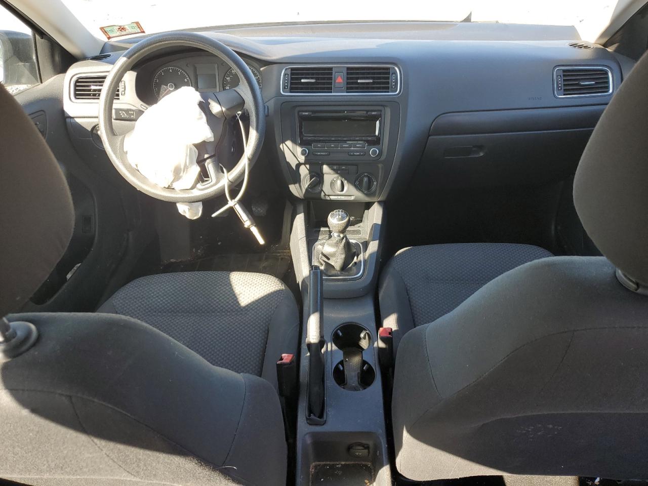 VOLKSWAGEN JETTA BASE