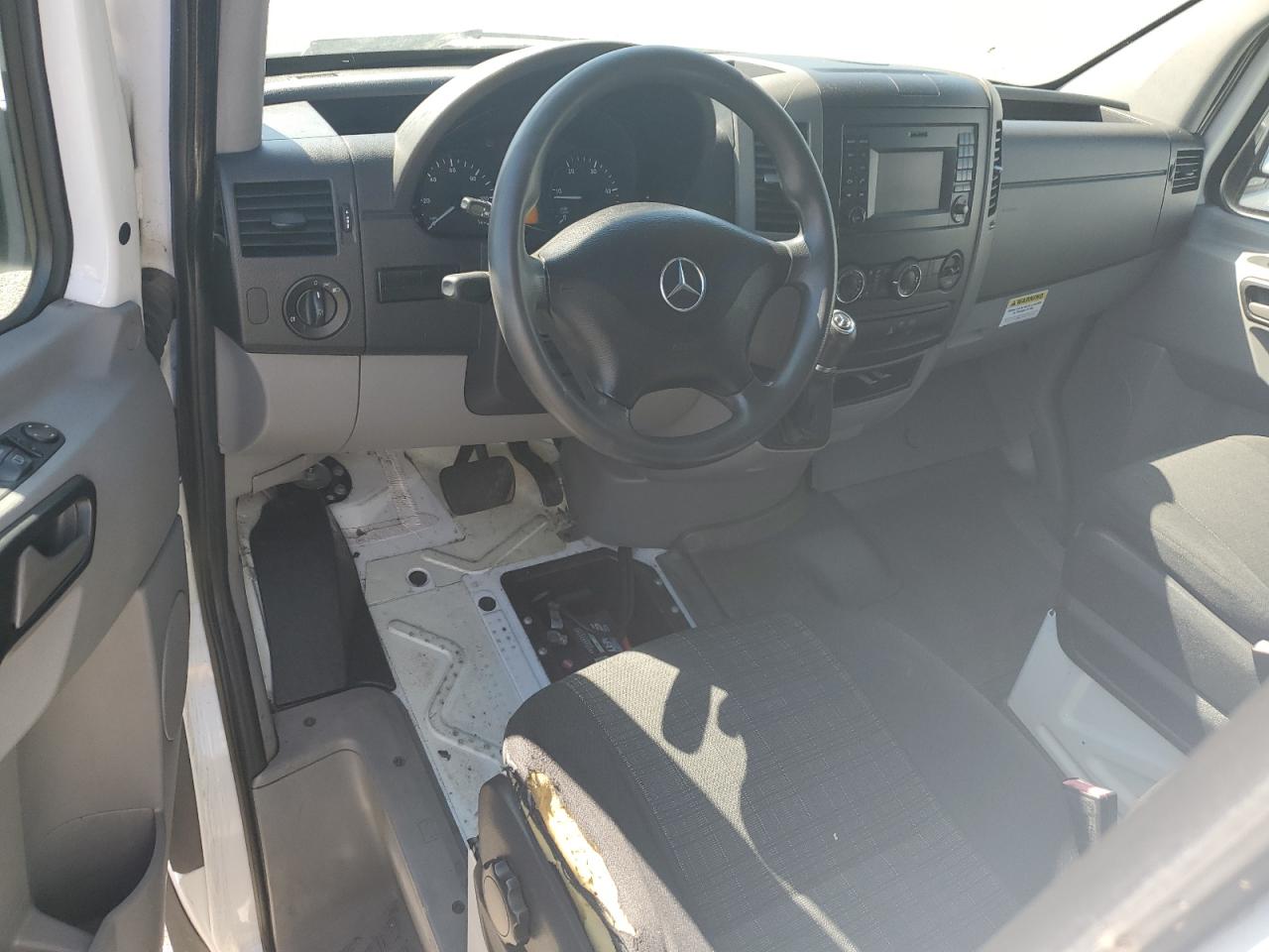 MERCEDES-BENZ SPRINTER 2500