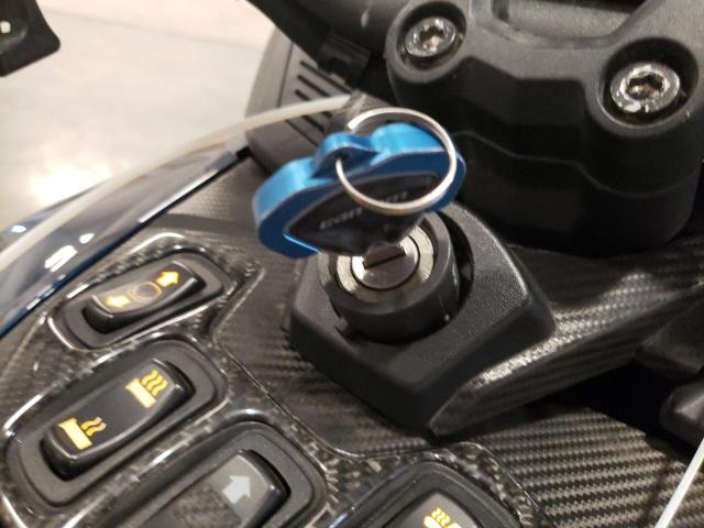 2020 CAN-AM SPYDER ROA 2BXNBDD27LV002851