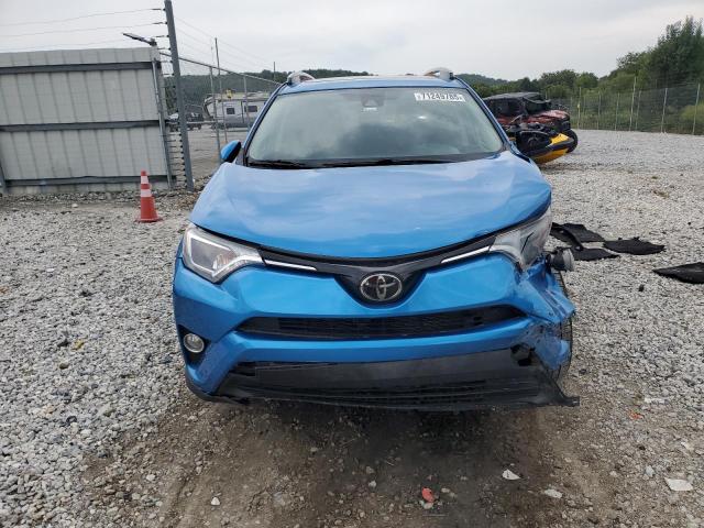 2017 TOYOTA RAV4 XLE JTMWFREVXHD095284
