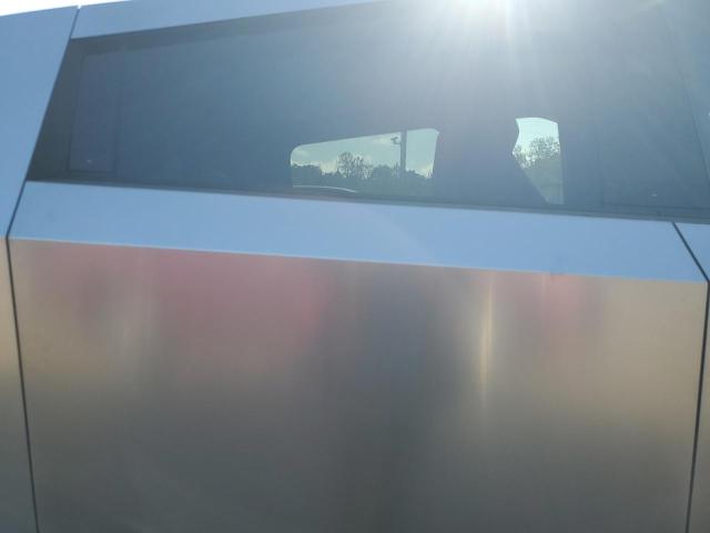 2024 TESLA CYBERTRUCK 7G2CEHED5RA032007