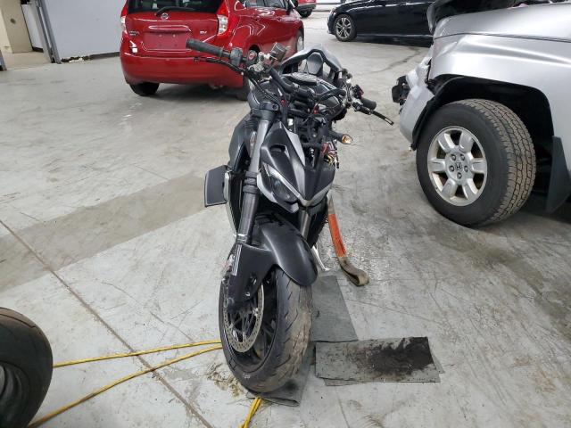 2021 DUCATI STREETFIGH ZDMFAKNWXMB006130