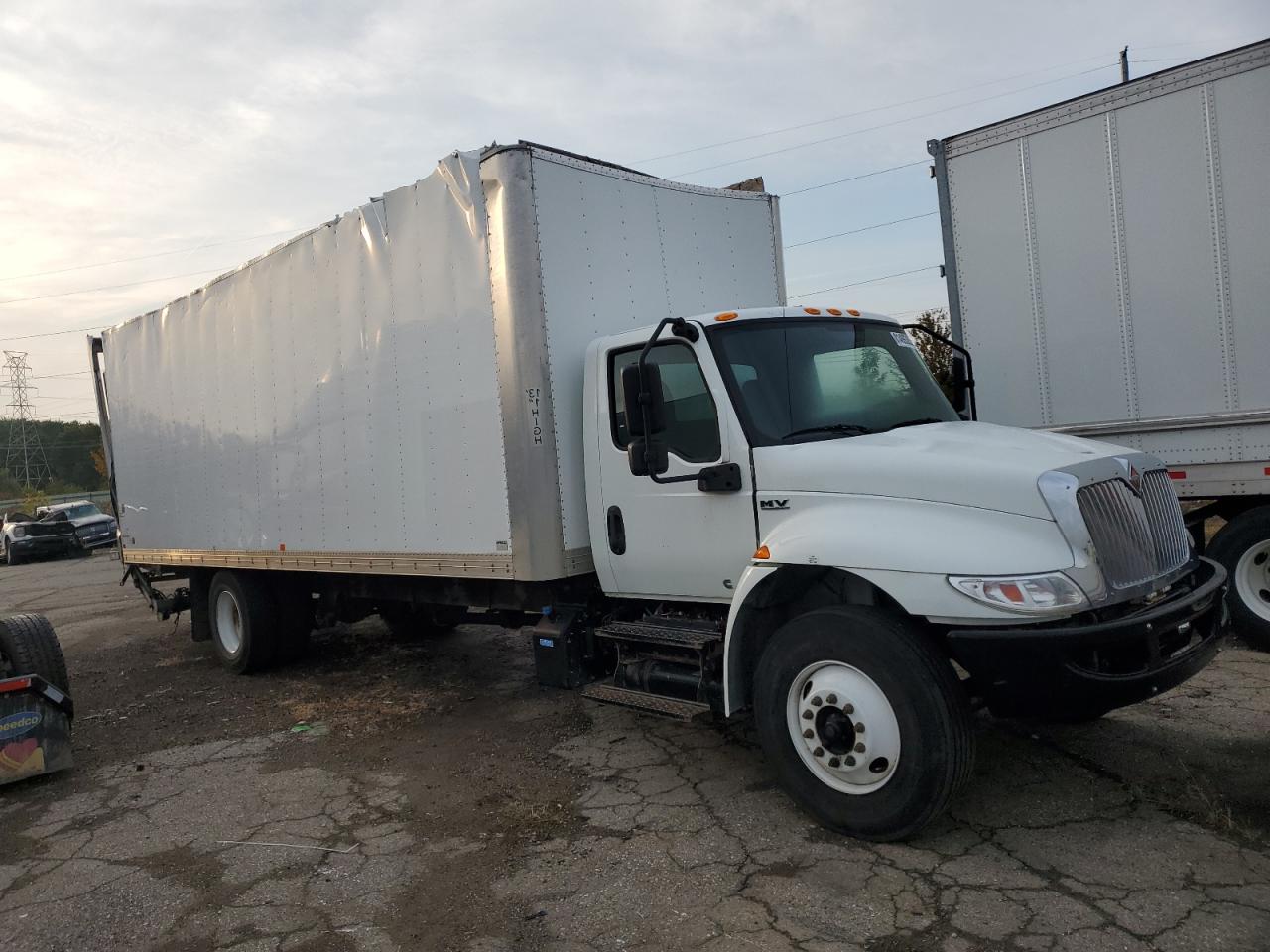 Lot #3305331379 2020 INTERNATIONAL MV607