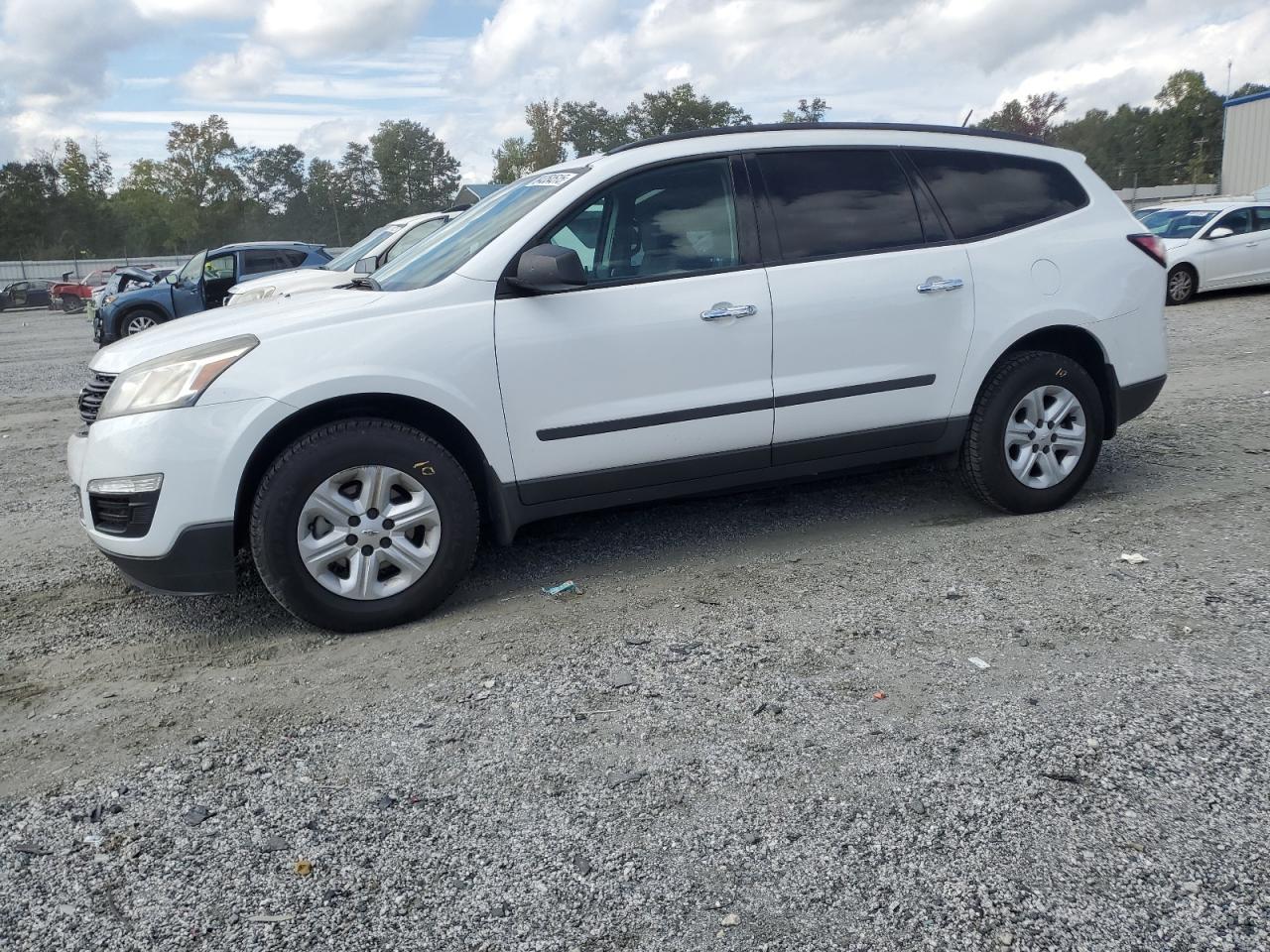 CHEVROLET TRAVERSE LS