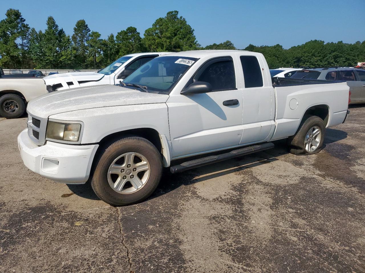DODGE DAKOTA SLT