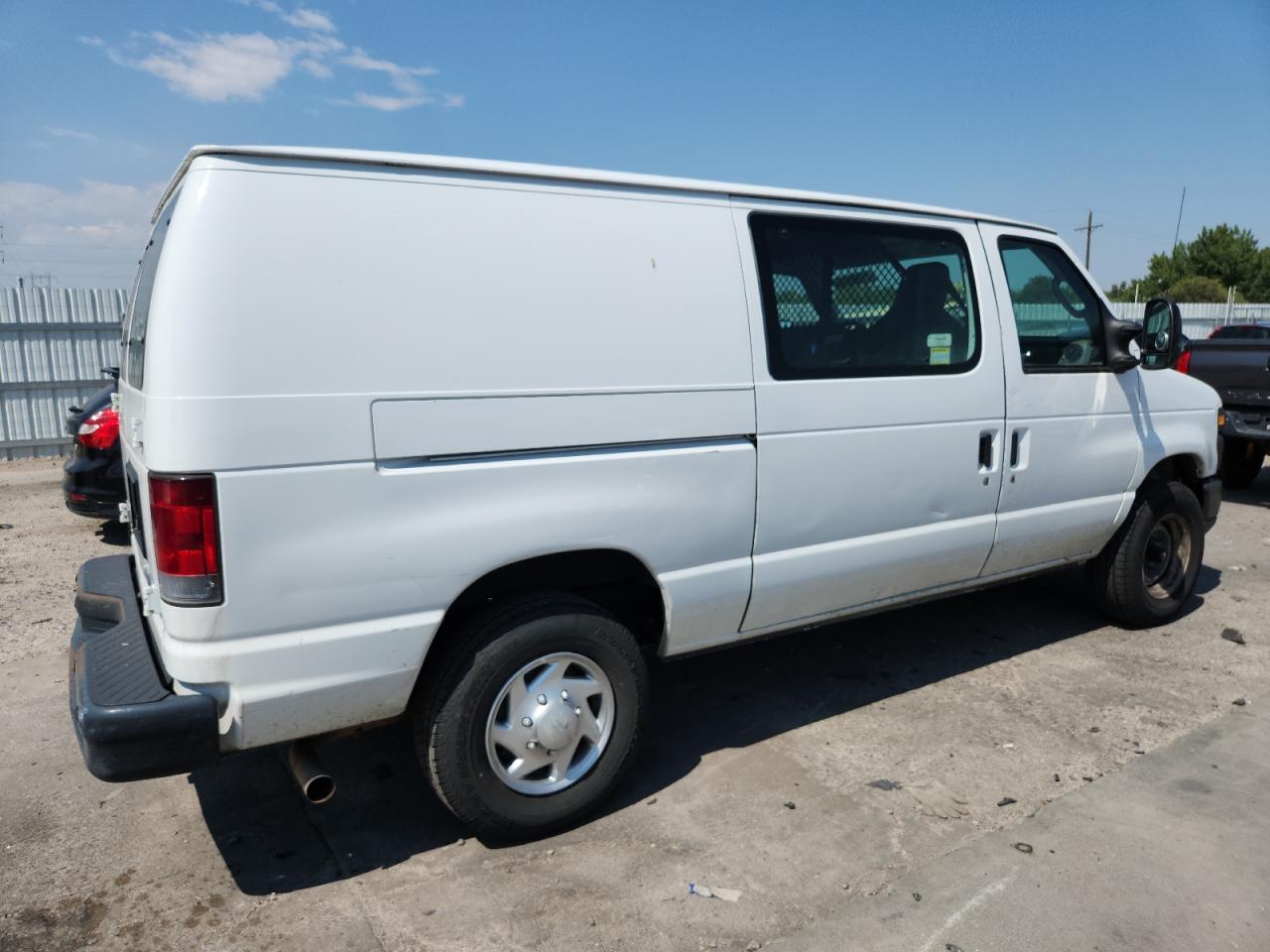 FORD ECONOLINE E250 VAN