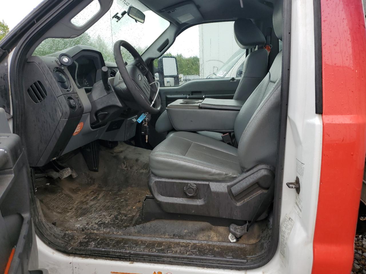 FORD F-550 SUPER DUTY