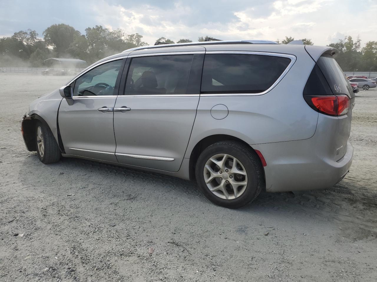 CHRYSLER PACIFICA TOURING L PLUS