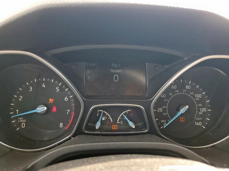 2015 FORD FOCUS SE 1FADP3K29FL386511
