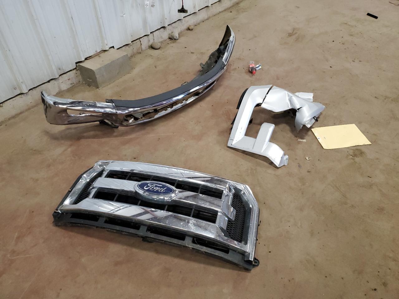 FORD F-150 SUPER CAB