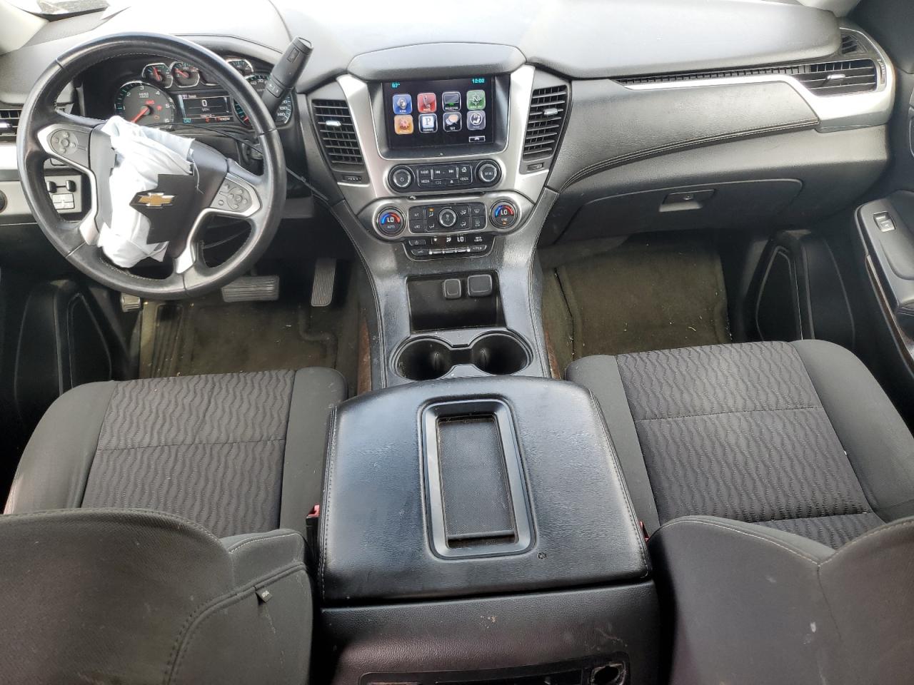 CHEVROLET SUBURBAN C1500 LS