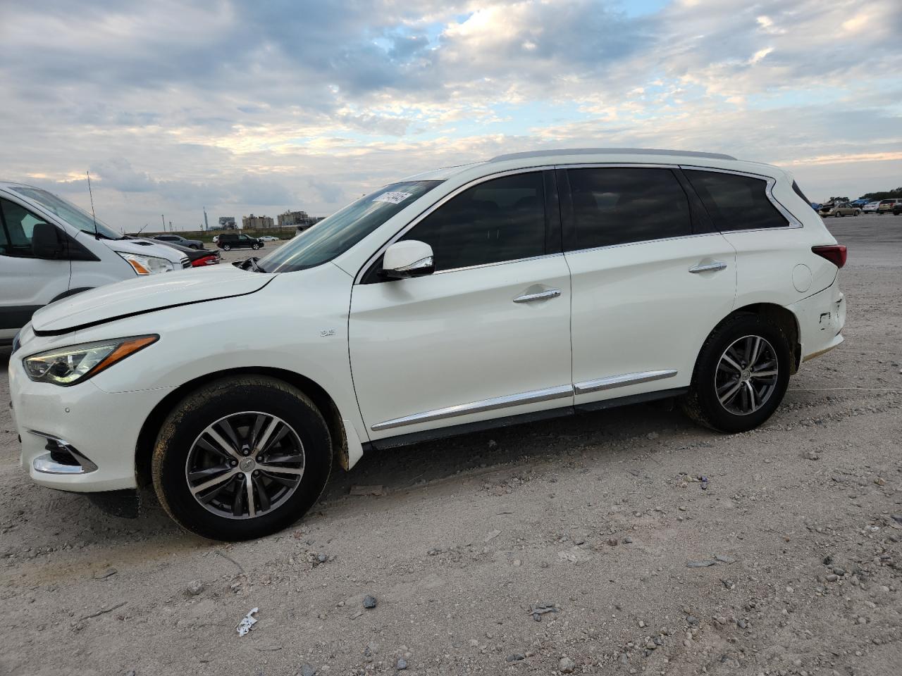 INFINITI QX60