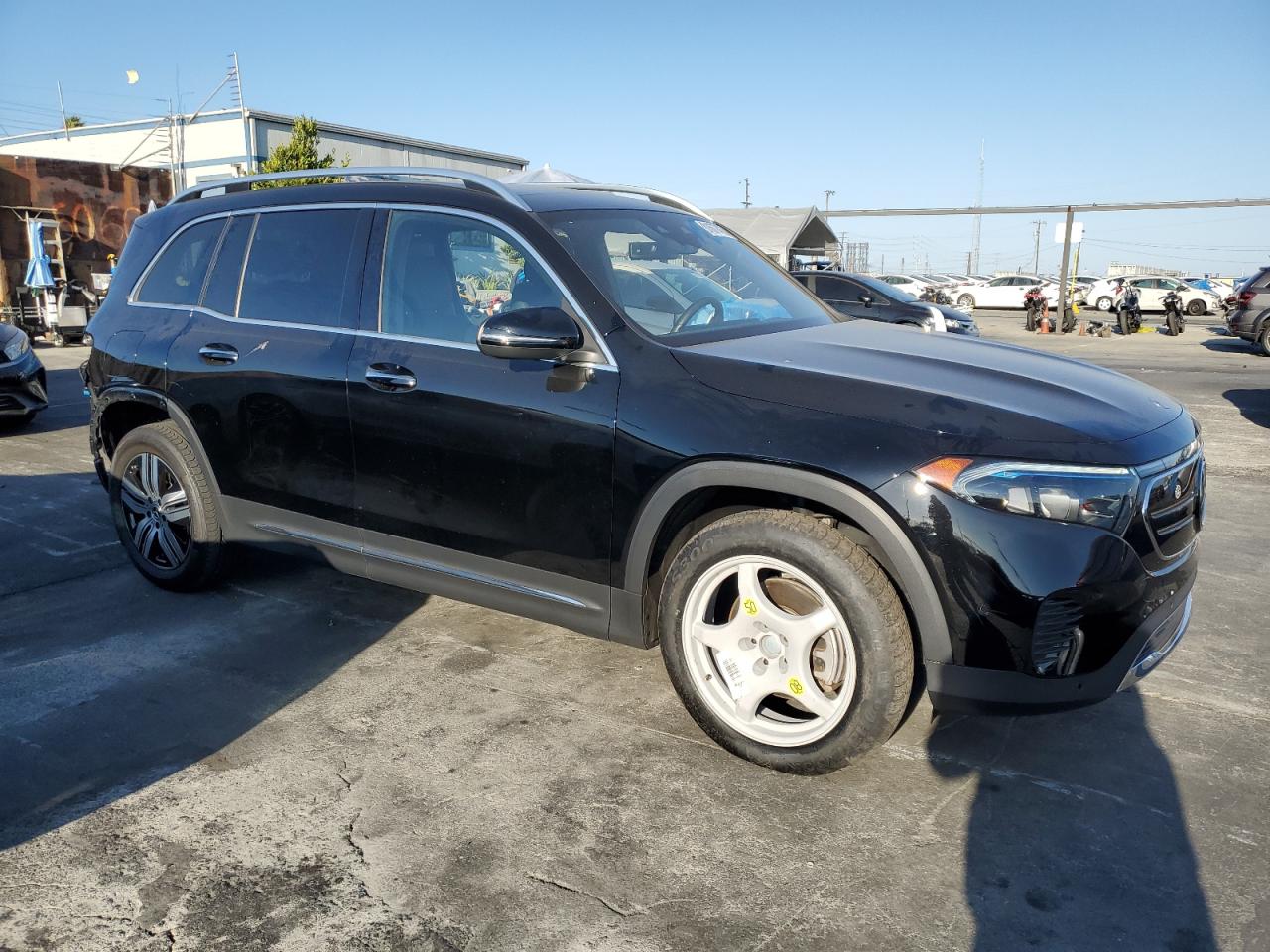 MERCEDES-BENZ EQB 250+