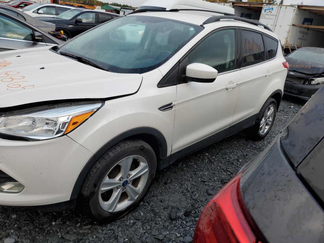 FORD ESCAPE SE