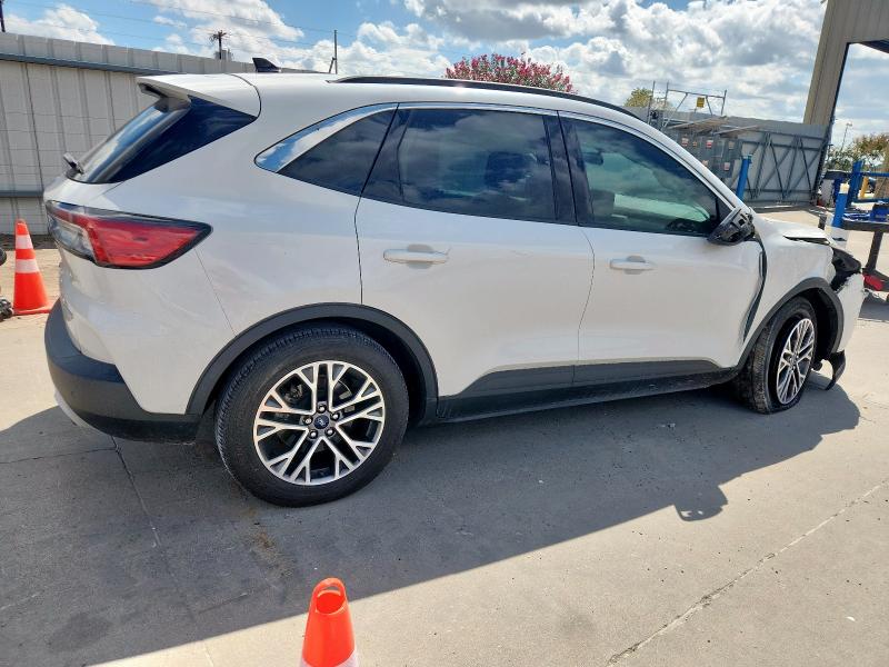 2020 FORD ESCAPE SEL - 1FMCU0H67LUA31300