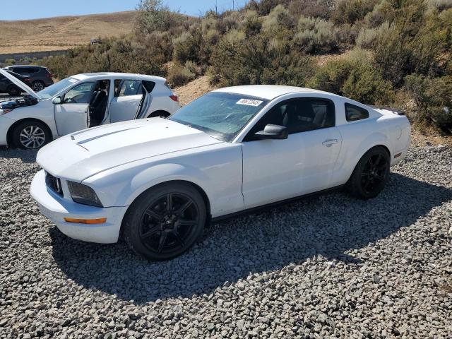 Global Auto Auctions: 2006 FORD MUSTANG