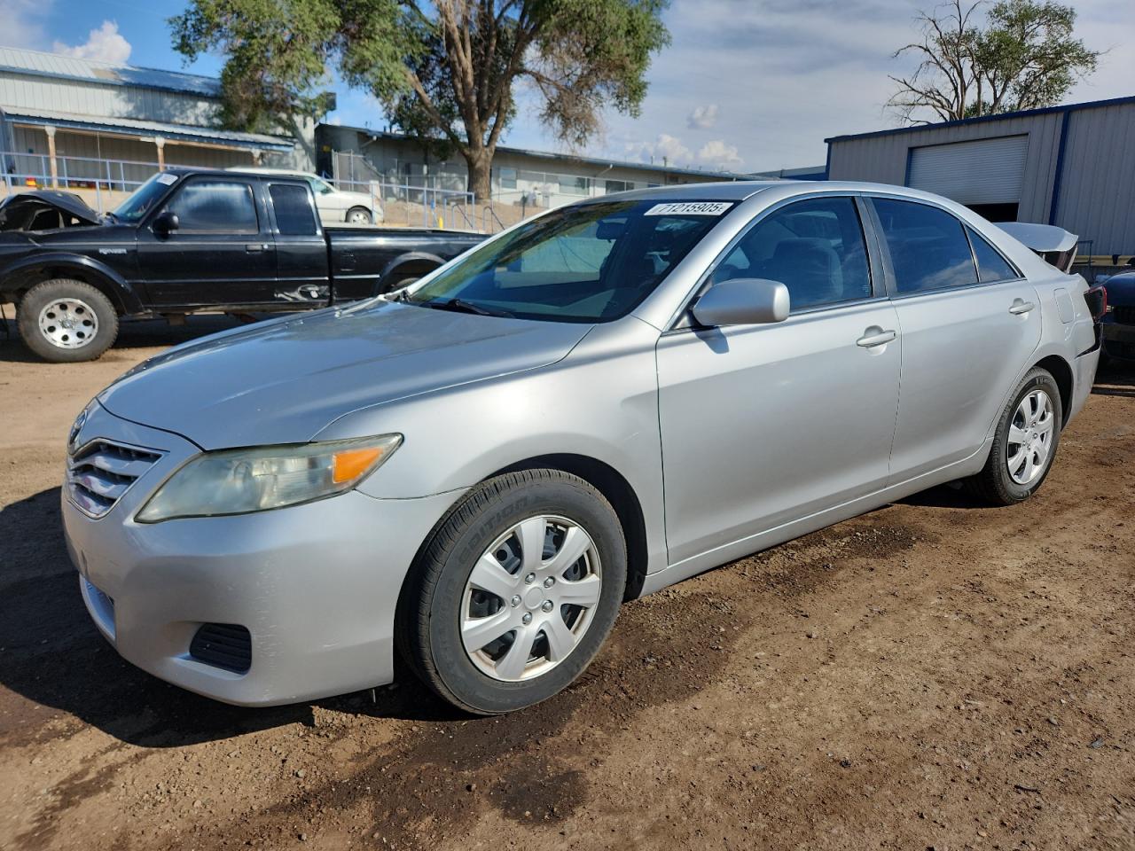 TOYOTA CAMRY BASE