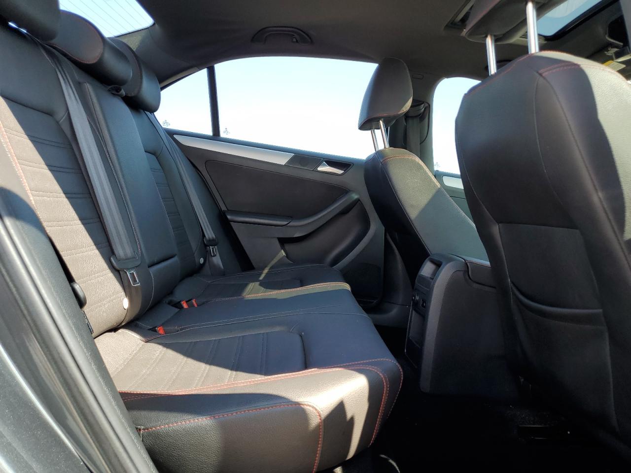 VOLKSWAGEN JETTA GLI