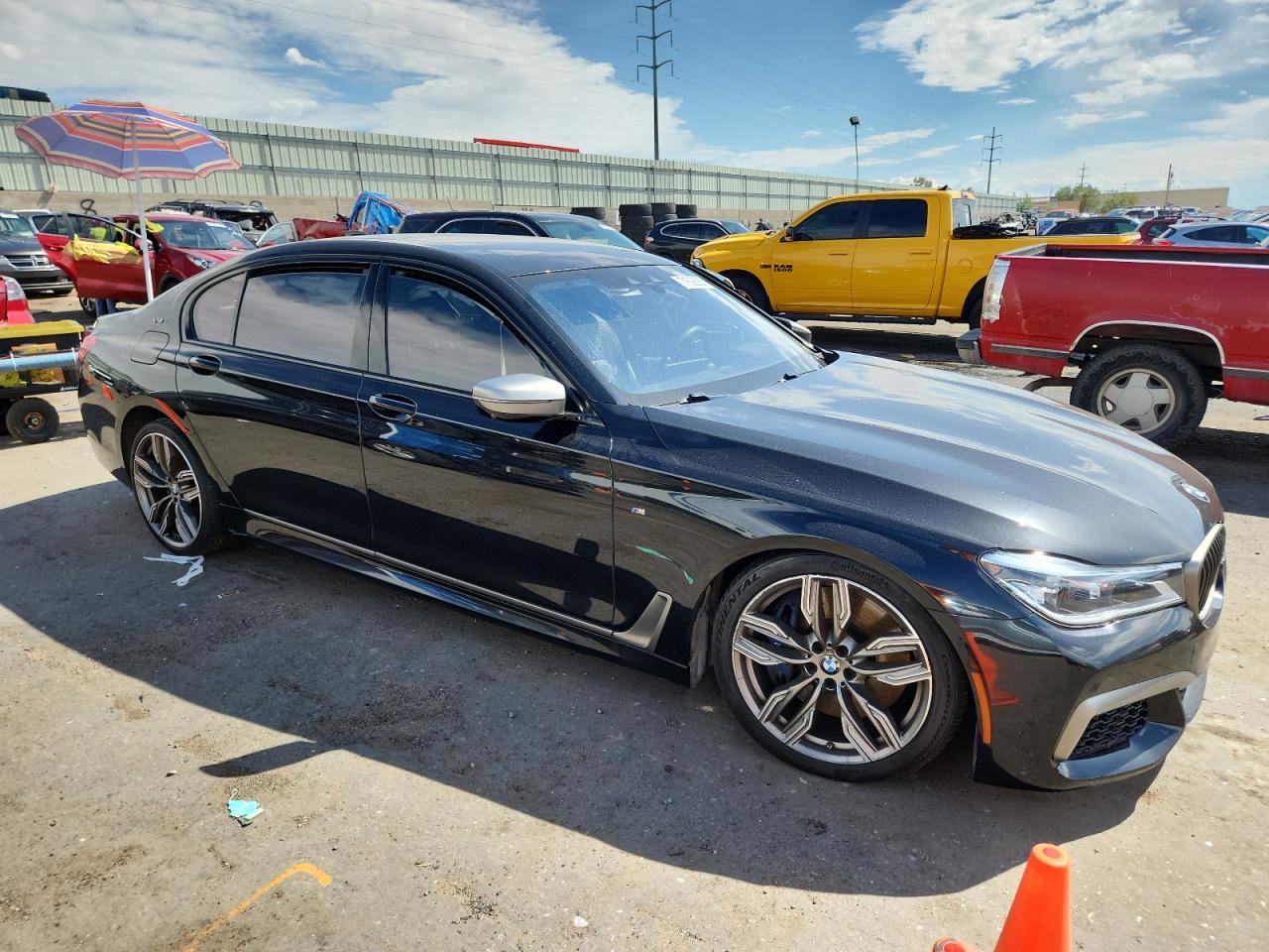 BMW M7 XI
