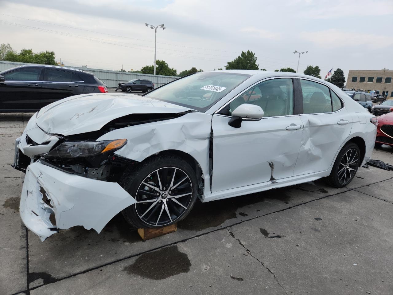 TOYOTA CAMRY SE NIGHT SHADE