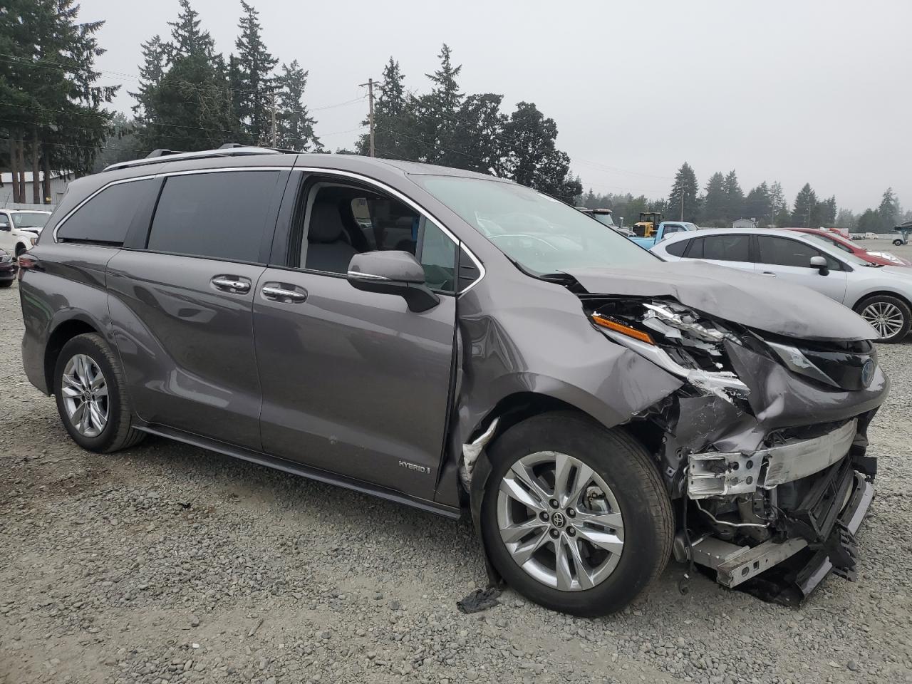 TOYOTA SIENNA LIMITED