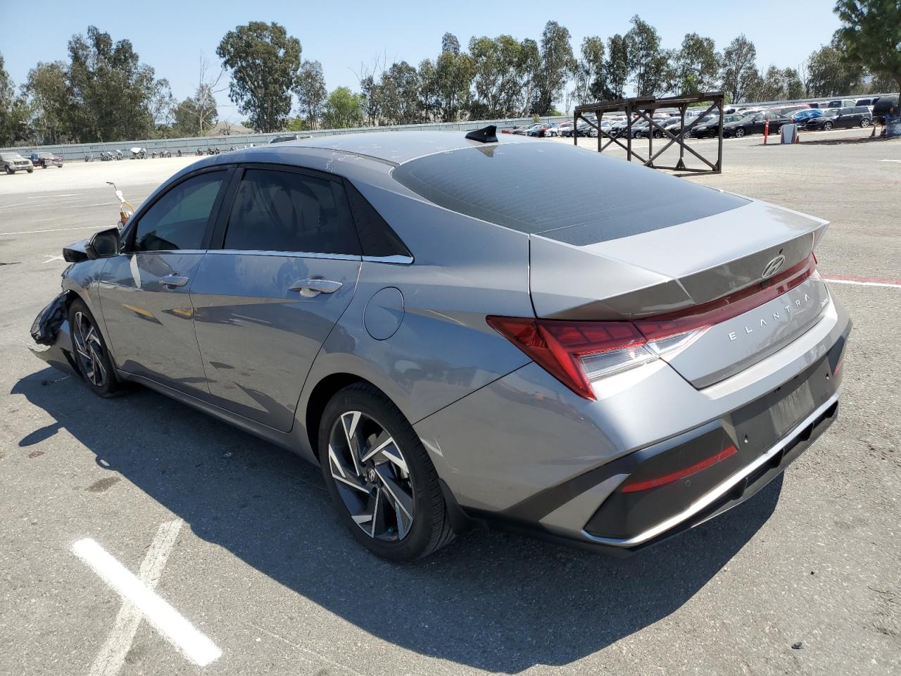 HYUNDAI ELANTRA LIMITED