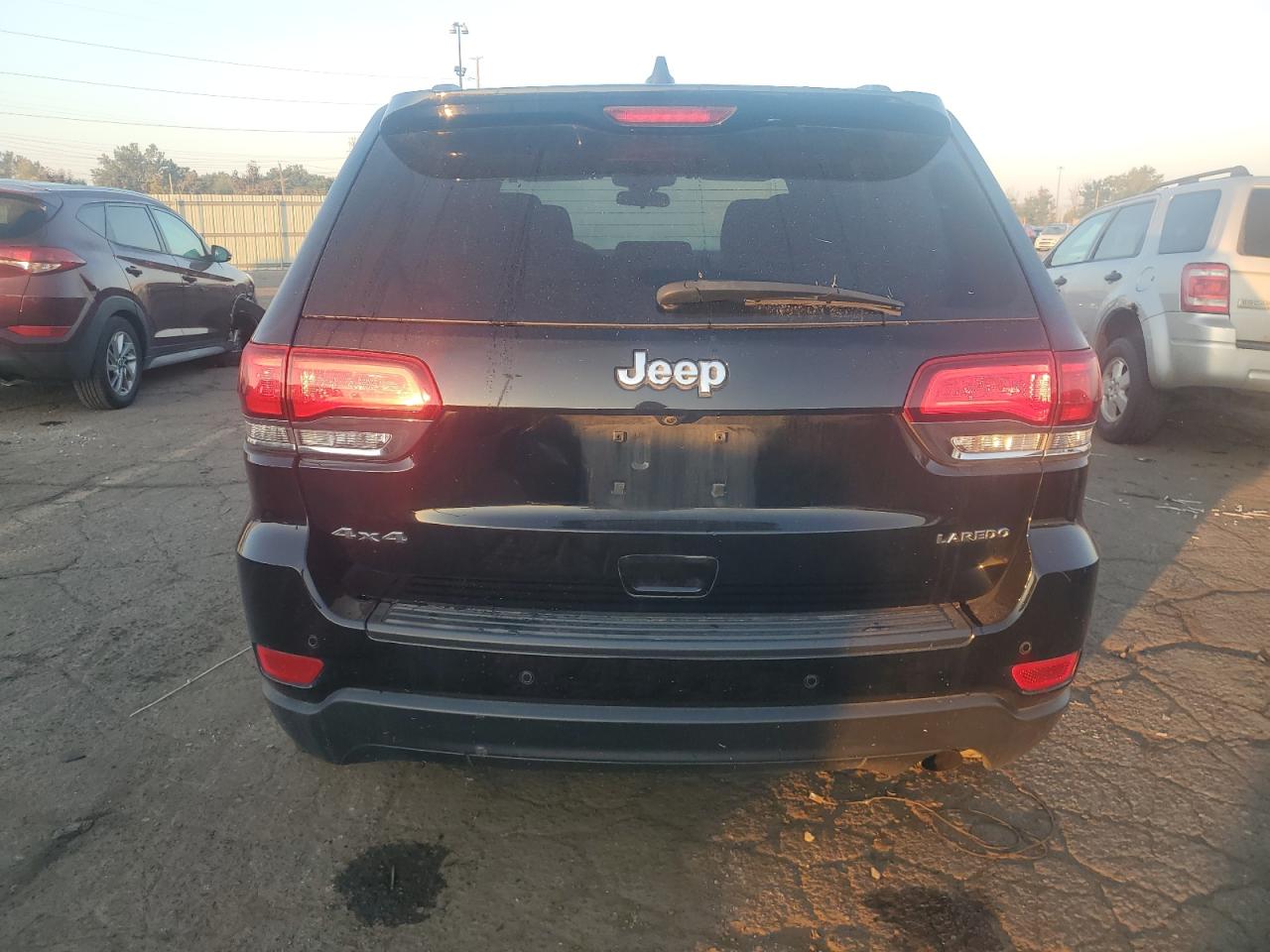 JEEP GRAND CHEROKEE LAREDO