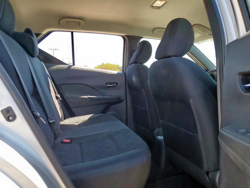 2018 NISSAN KICKS S - 3N1CP5CU2JL537562