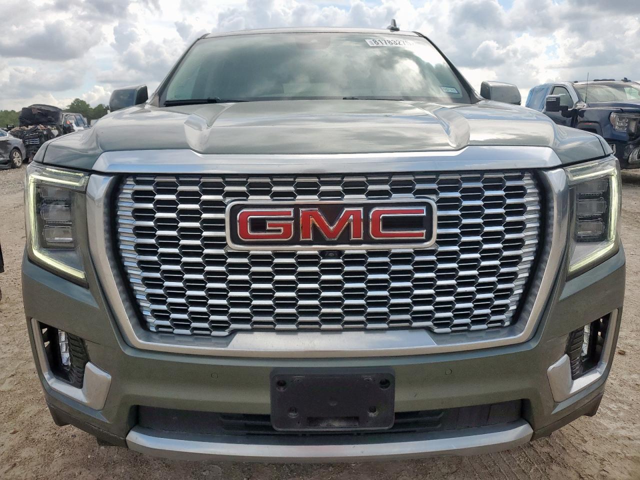 GMC YUKON DENALI