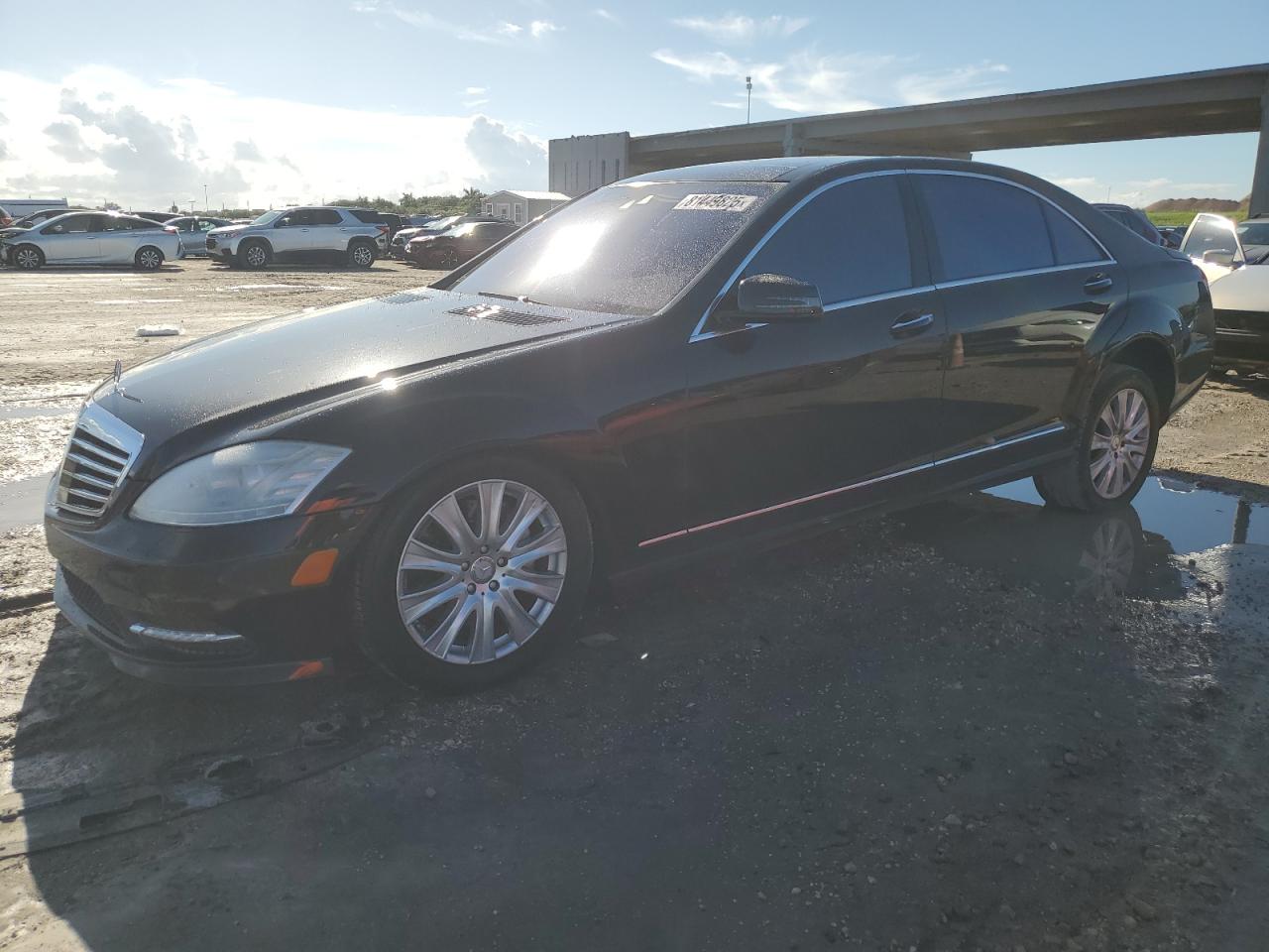 MERCEDES-BENZ S-CLASS 550