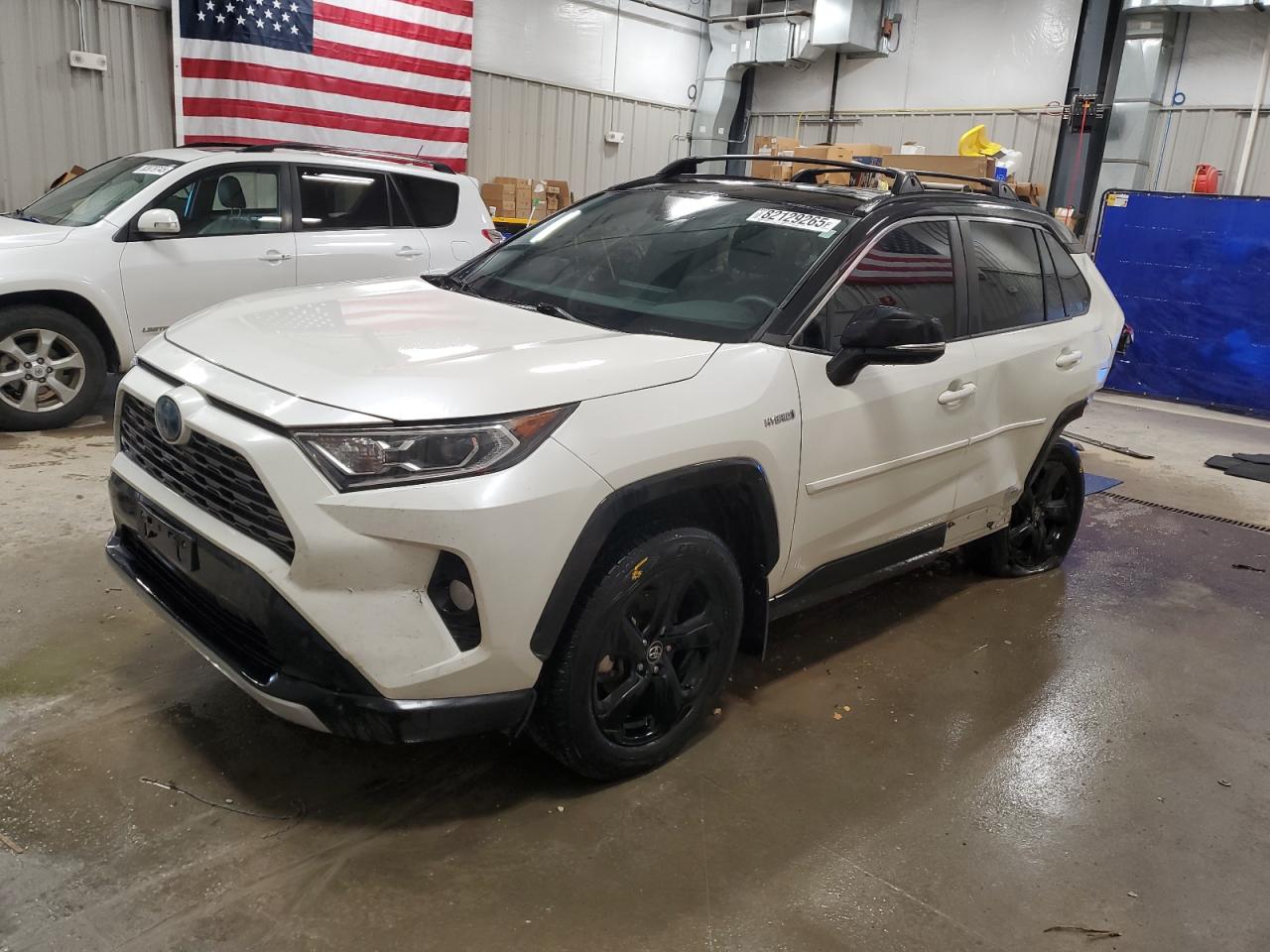 TOYOTA RAV4 XSE