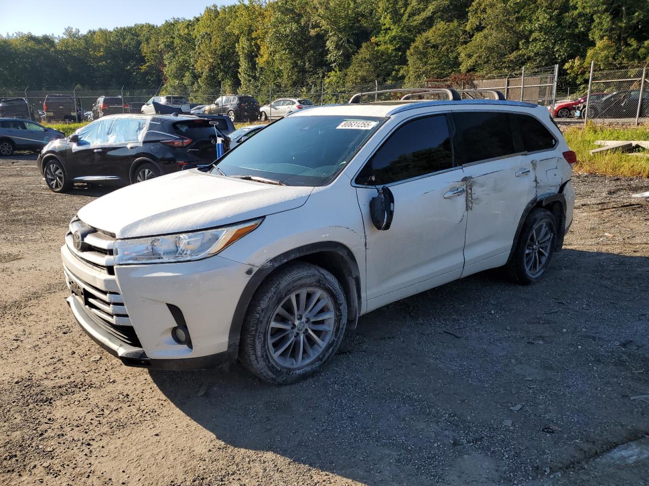 TOYOTA HIGHLANDER SE