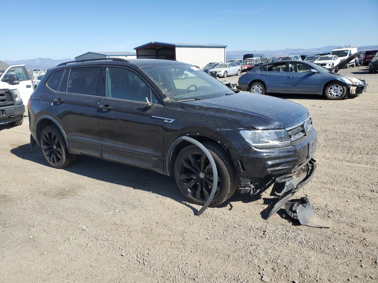 VOLKSWAGEN TIGUAN SE