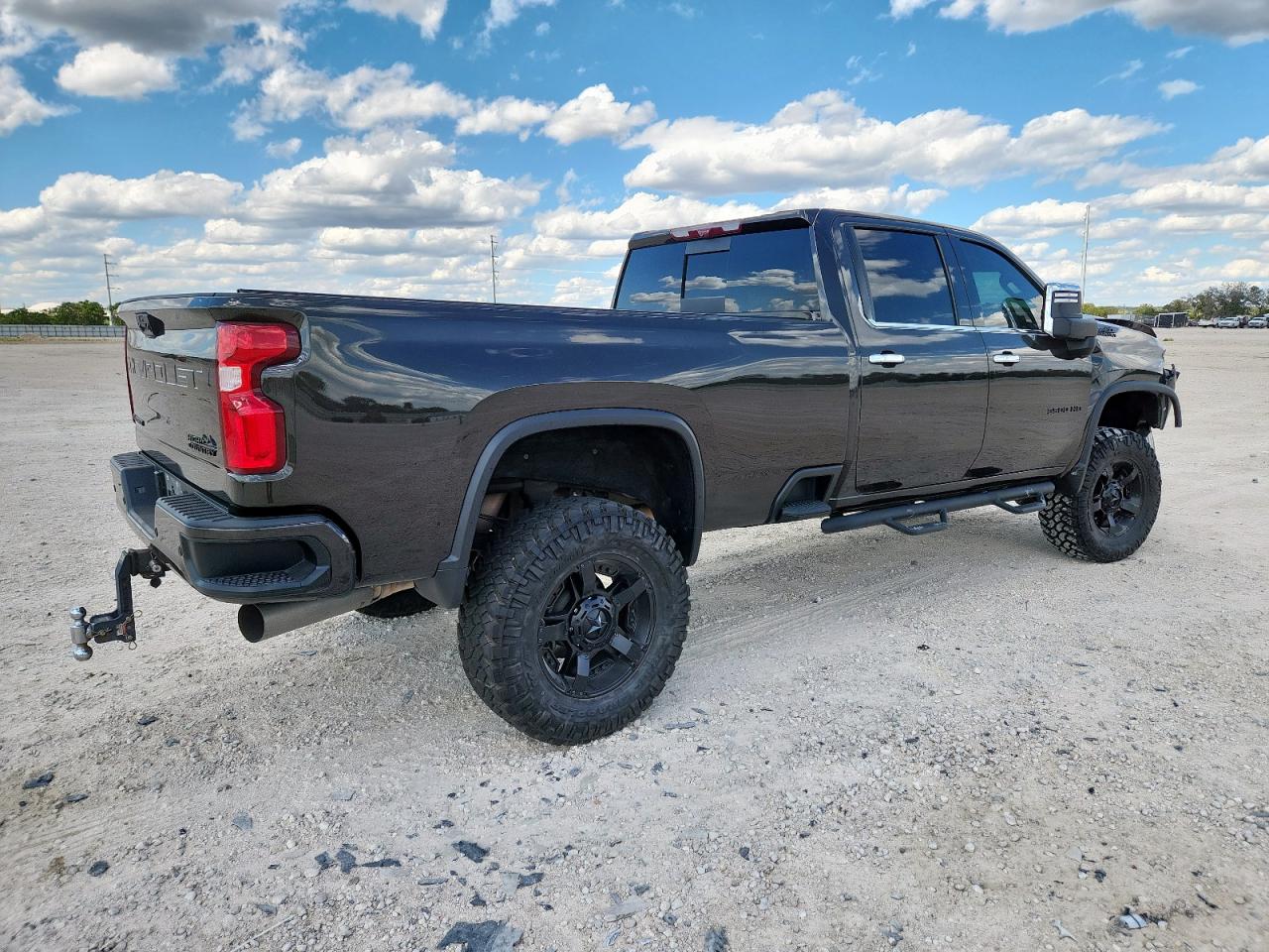 CHEVROLET SILVERADO K3500 HIGH COUNTRY