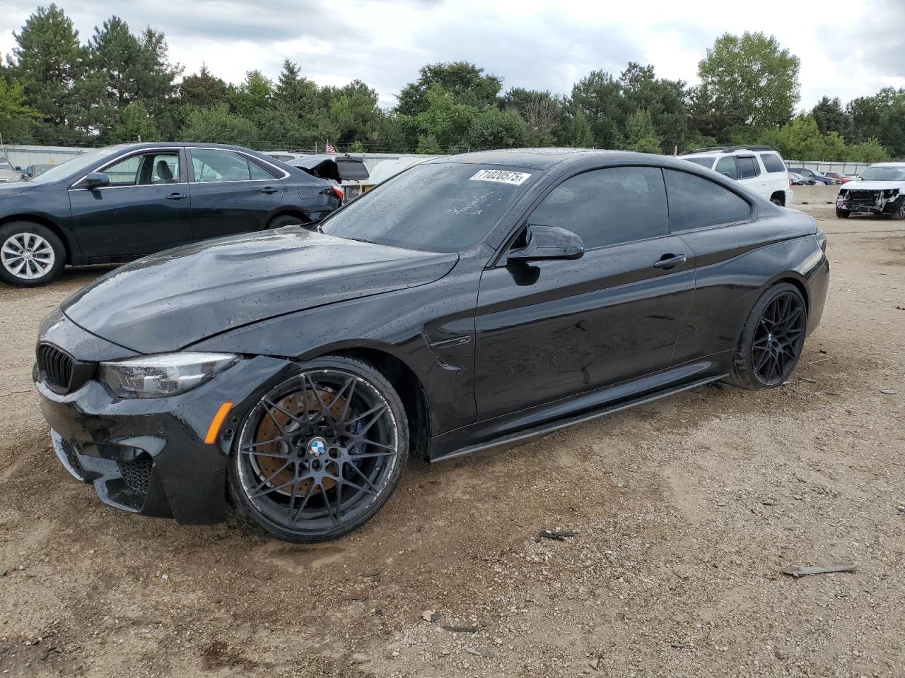 Vehicle photo