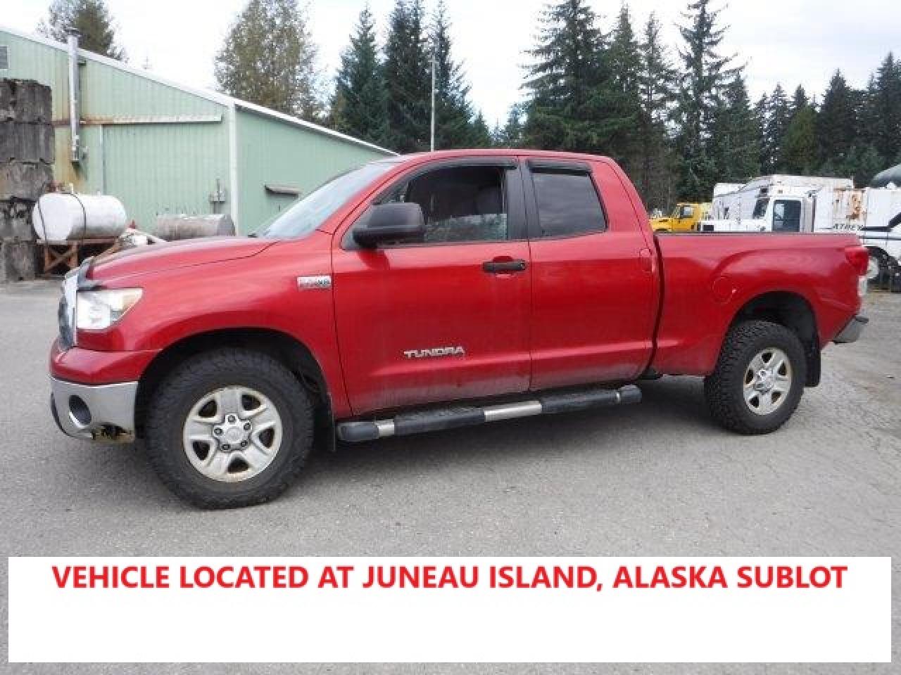 TOYOTA TUNDRA DOUBLE CAB SR5