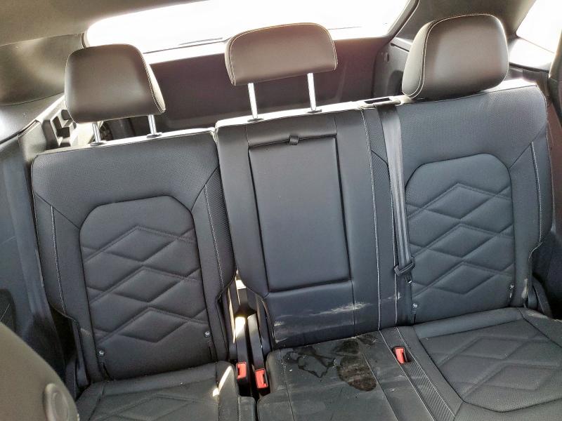 2024 VOLKSWAGEN ATLAS CROS 1V2LE2CA4RC214126