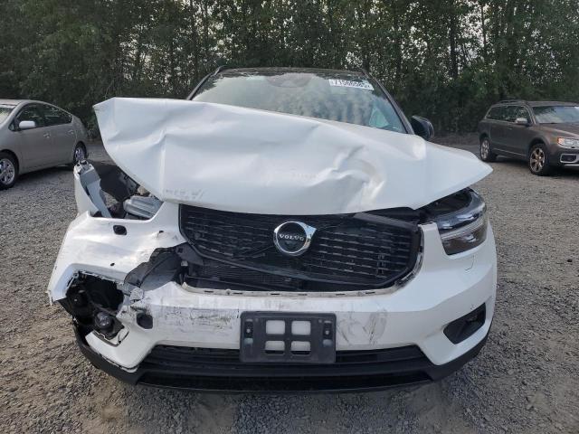 2022 VOLVO XC40 T5 R-DESIGN - YV4162UM1N2735414