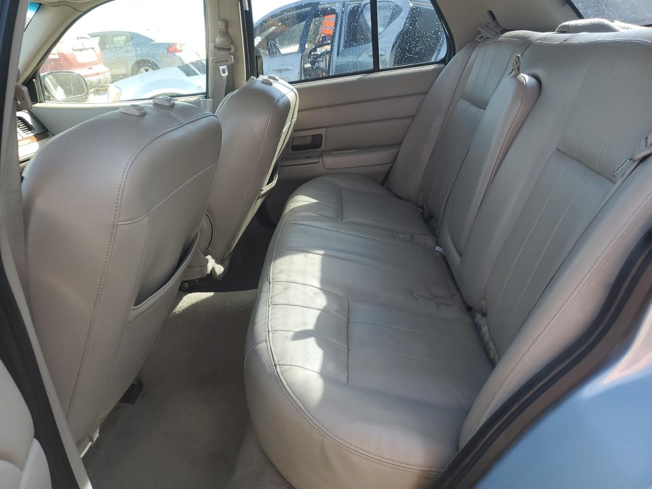 FORD CROWN VICTORIA LX