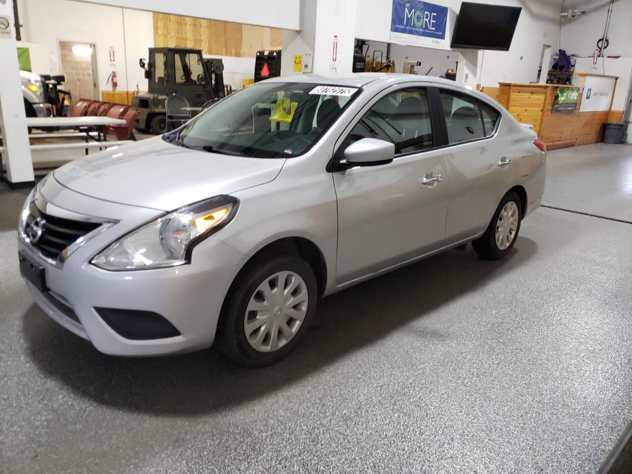 NISSAN VERSA S