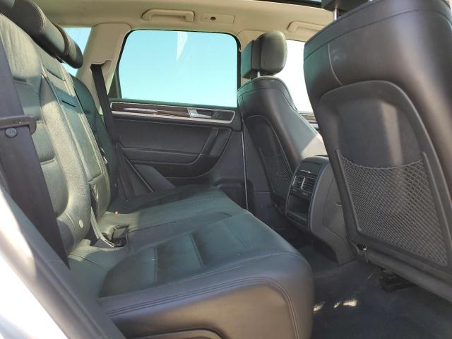 2016 VOLKSWAGEN TOUAREG TD WVGEP9BP1GD002760