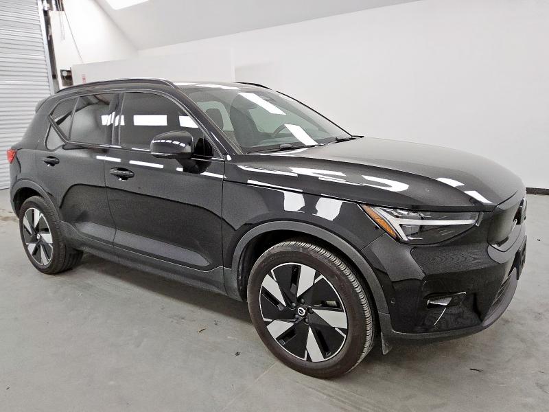2024 VOLVO XC40 RECHA YV4ER3XL0R2253184