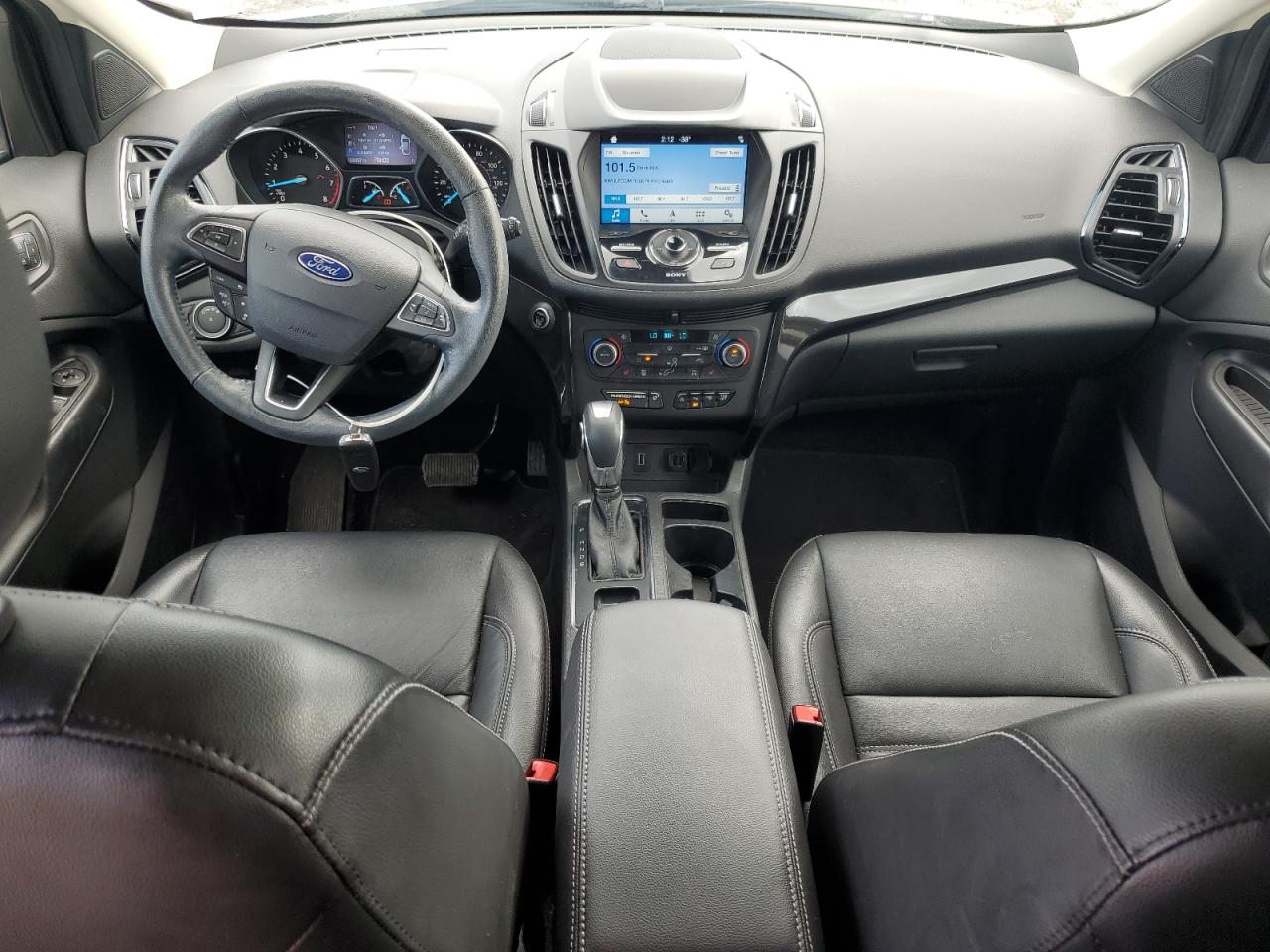 FORD ESCAPE TITANIUM