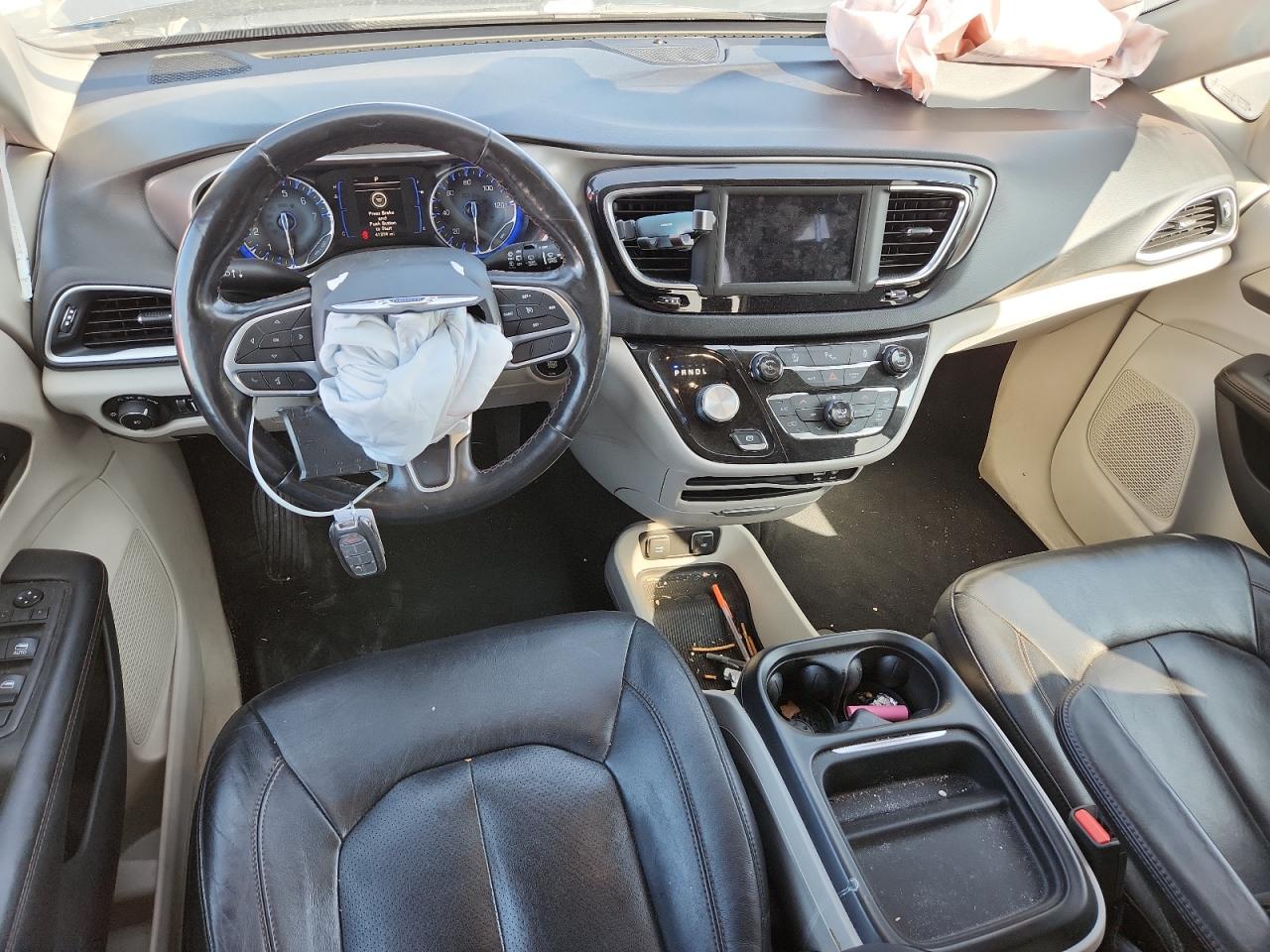 CHRYSLER PACIFICA TOURING L