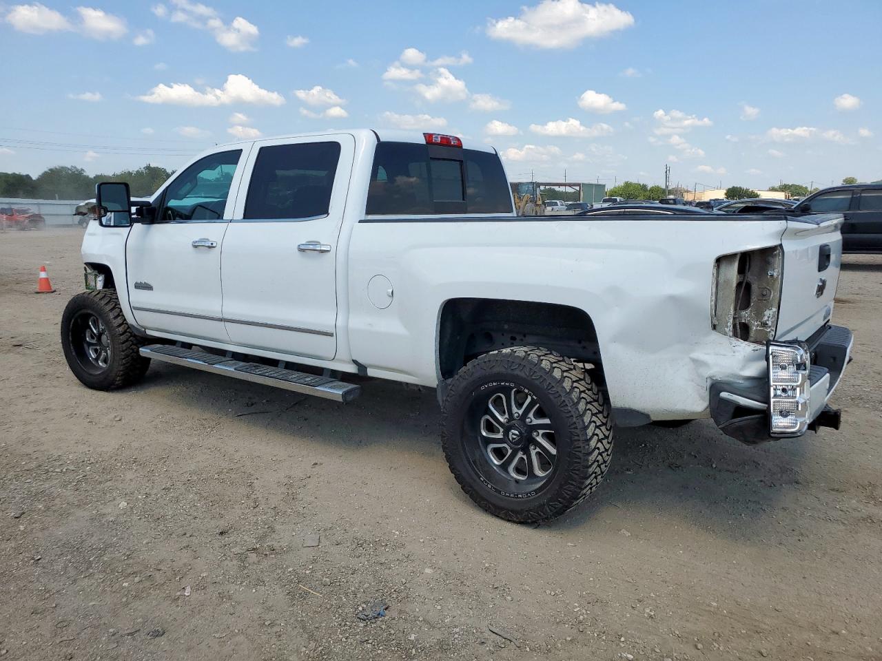CHEVROLET SILVERADO K2500 HIGH COUNTRY