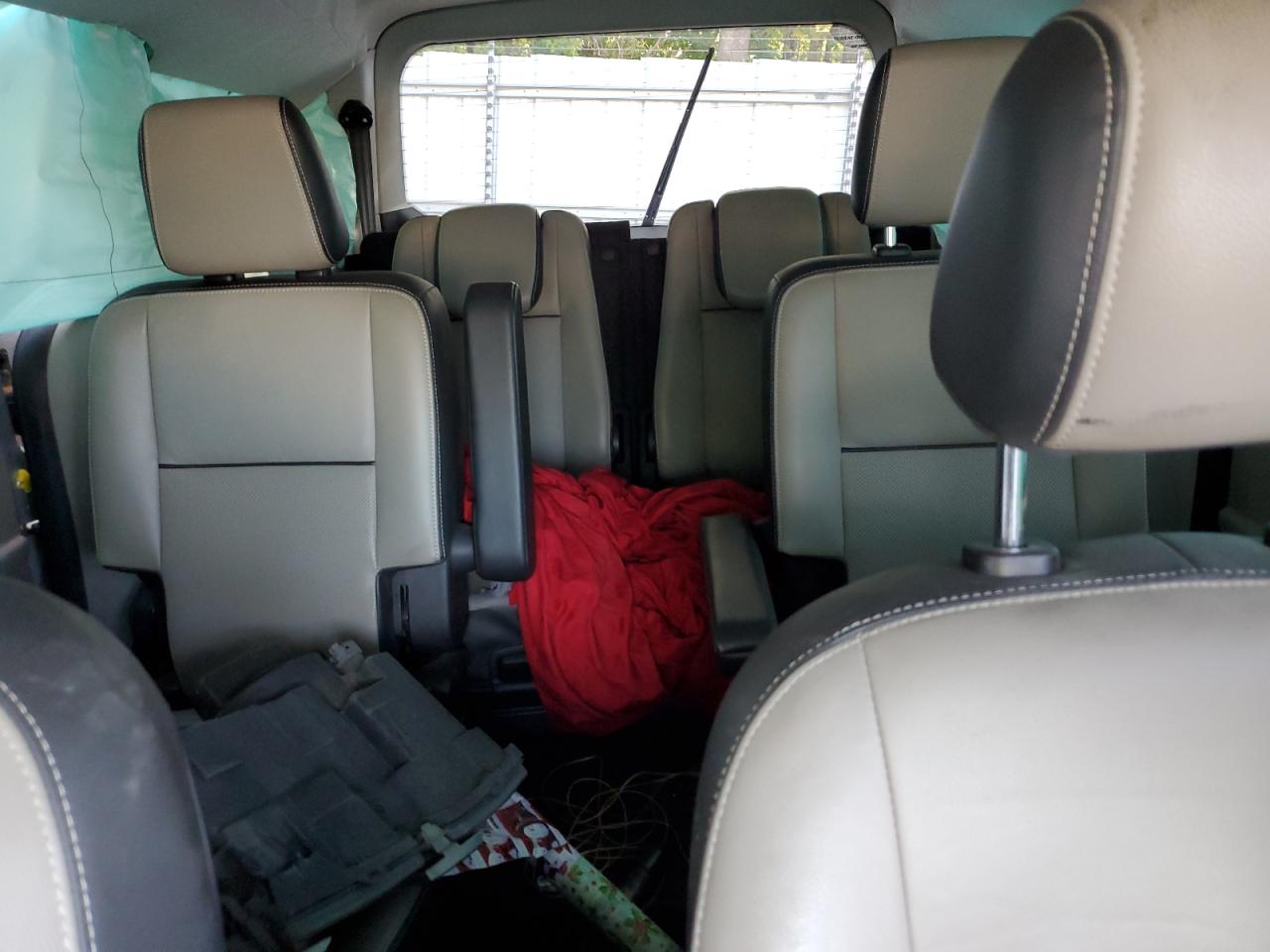 FORD TRANSIT CONNECT TITANIUM