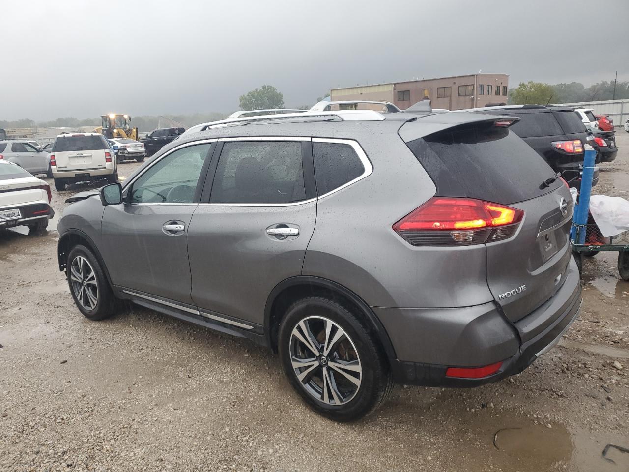 NISSAN ROGUE SV