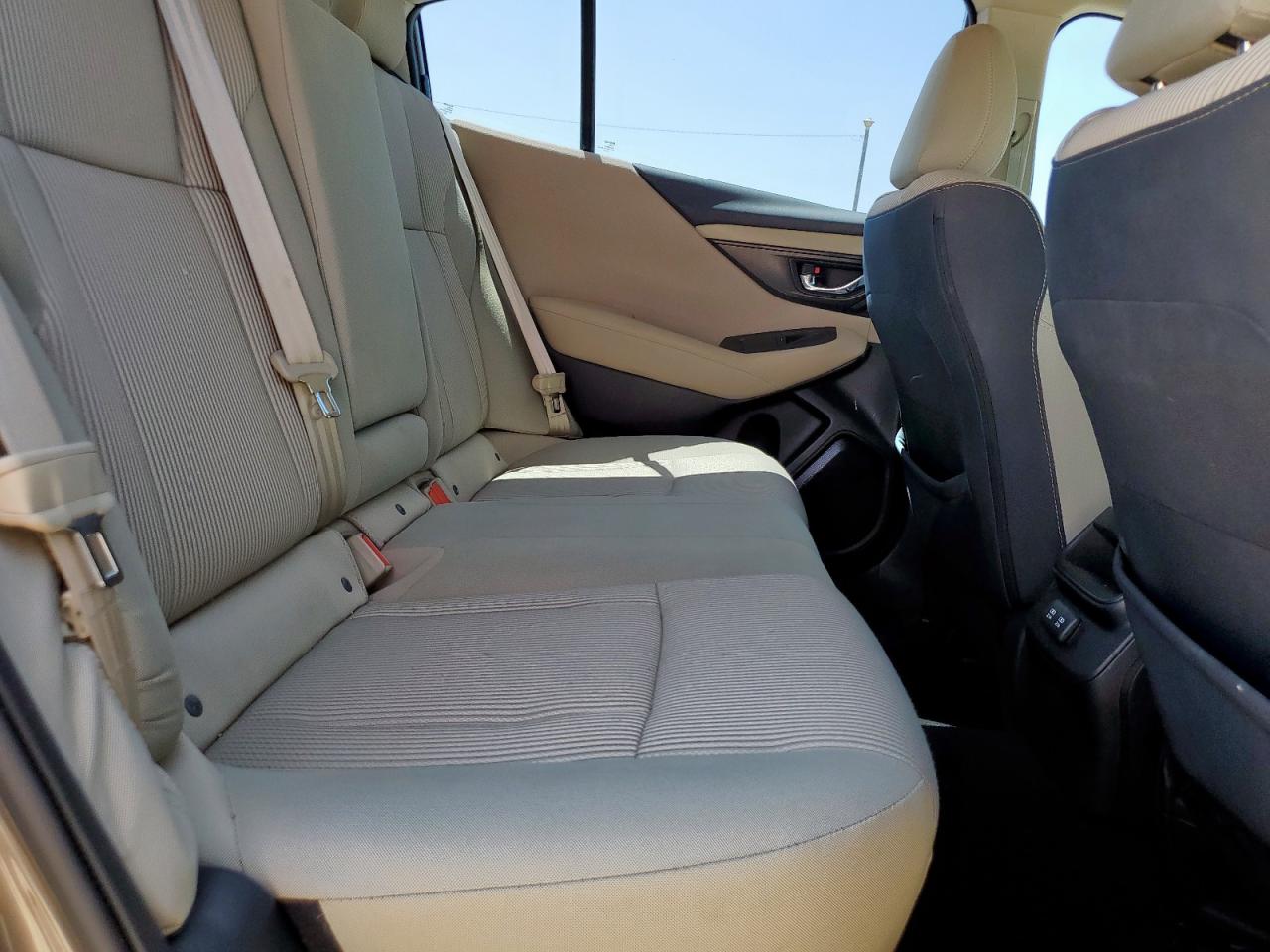 SUBARU LEGACY PREMIUM