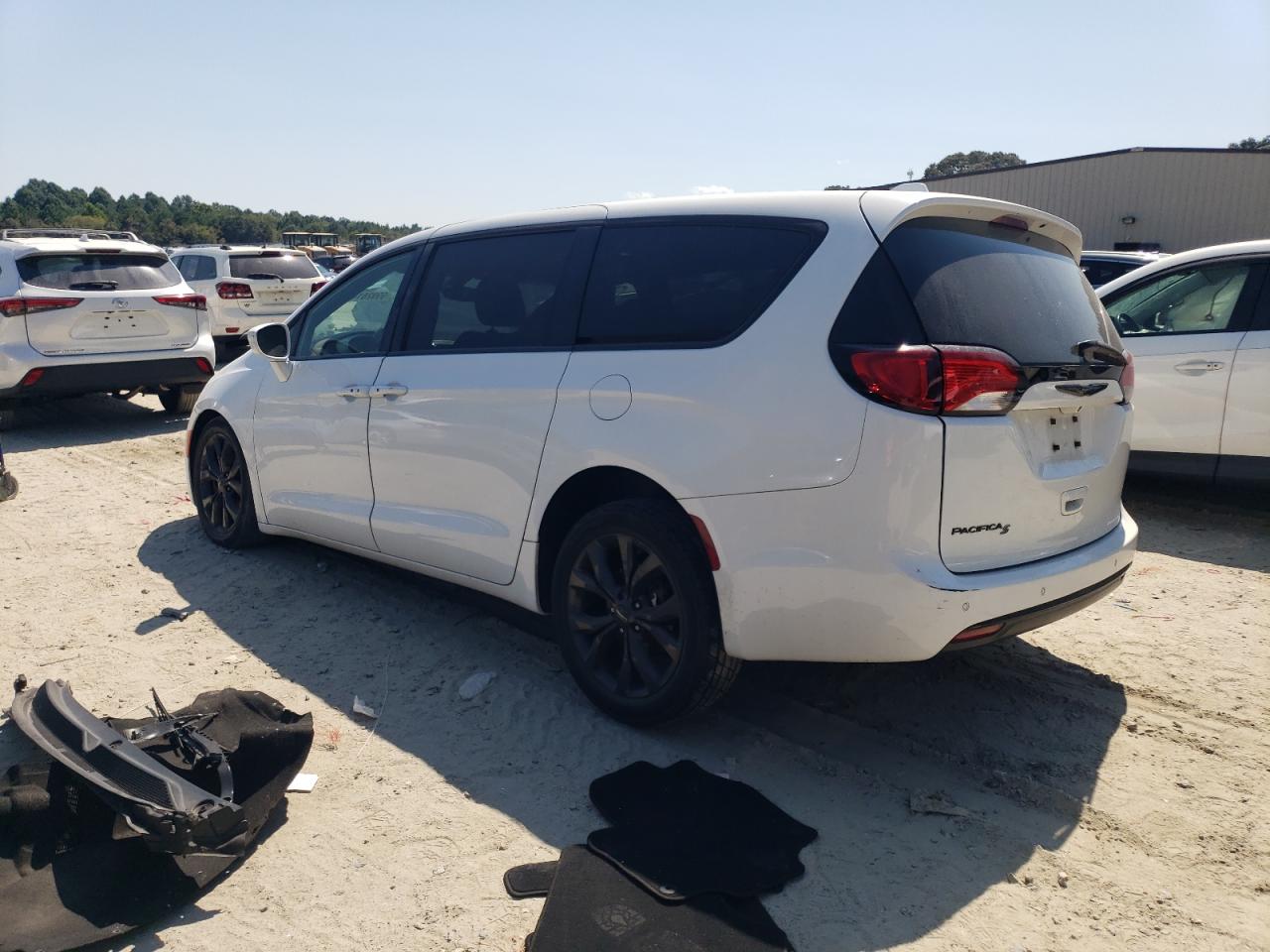 CHRYSLER PACIFICA TOURING PLUS