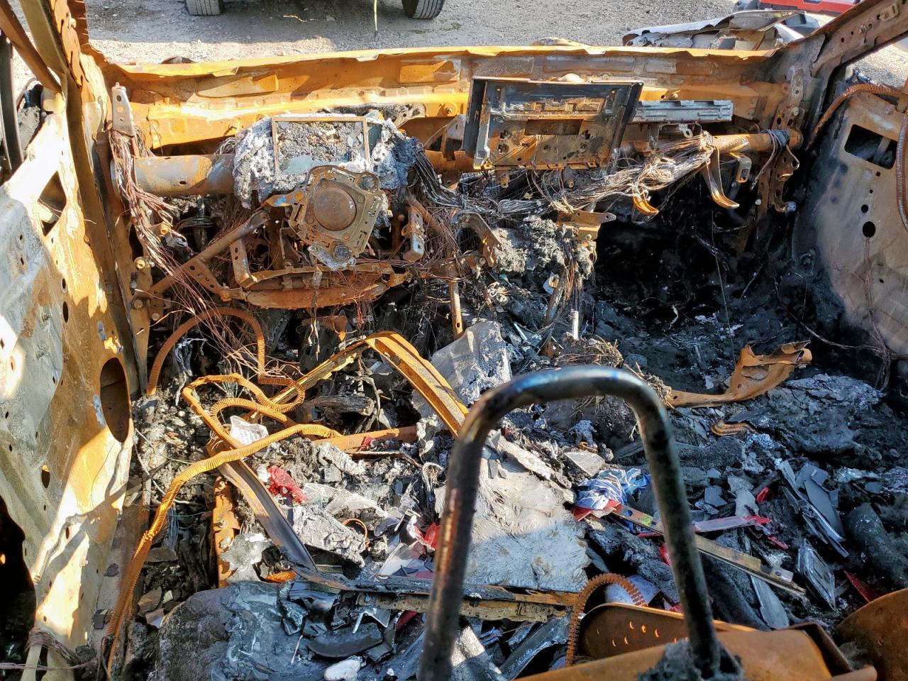 TOYOTA RAV4 XLE PREMIUM